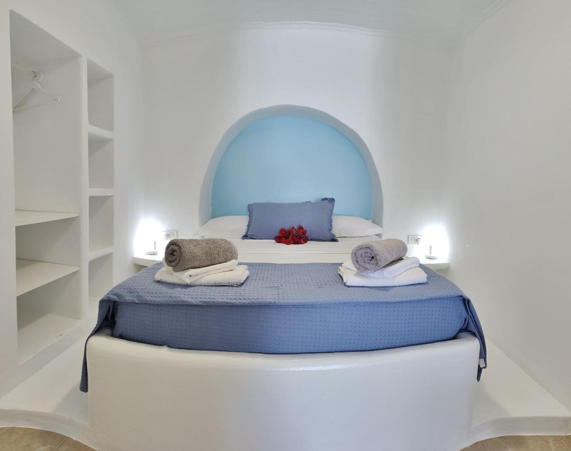Blue Mare Apartments On The Beach Firopotamos Quarto foto