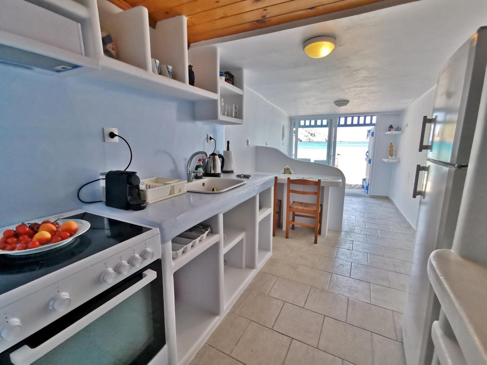Blue Mare Apartments On The Beach Firopotamos Quarto foto